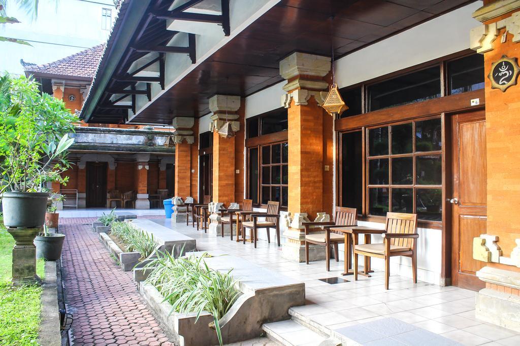 Hotel Puri Tanah Lot Kuta Lombok Exterior foto