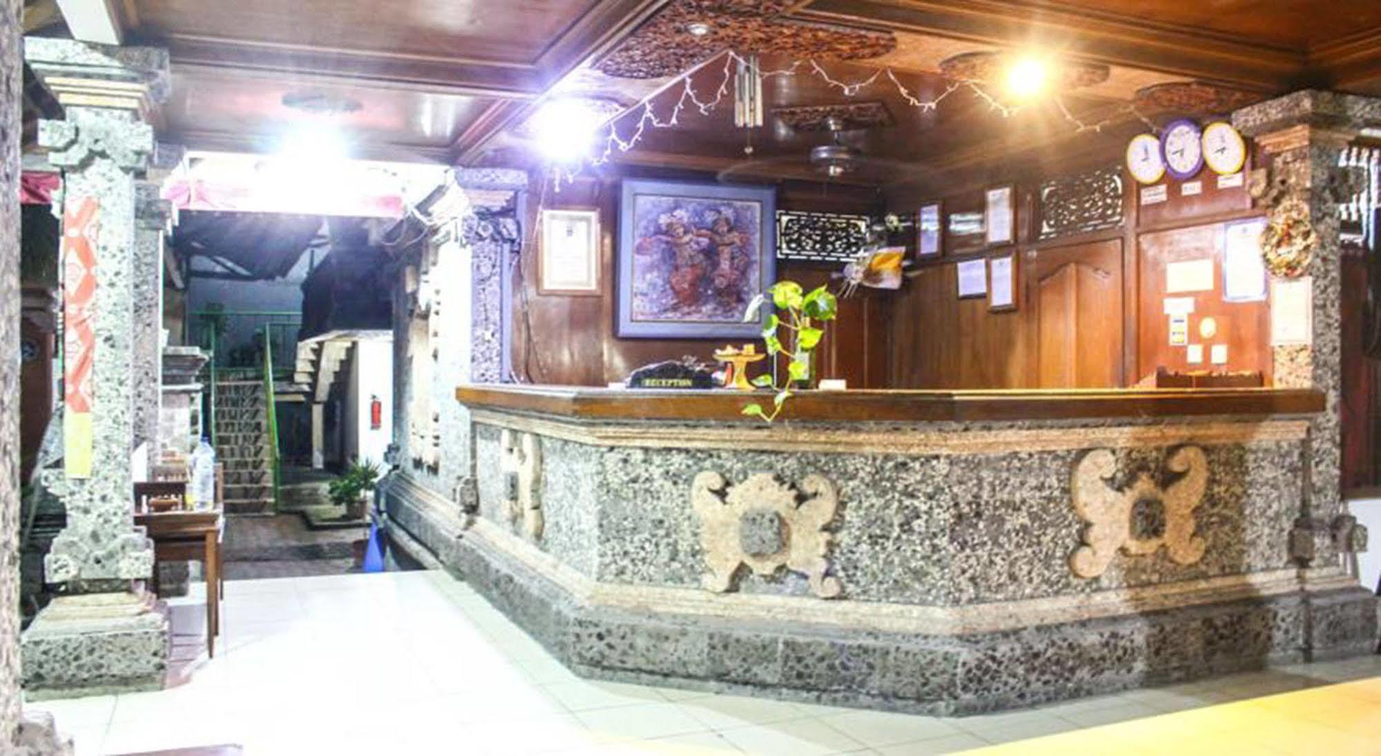 Hotel Puri Tanah Lot Kuta Lombok Exterior foto